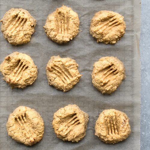 vegan chickpea peanut butter biscuits